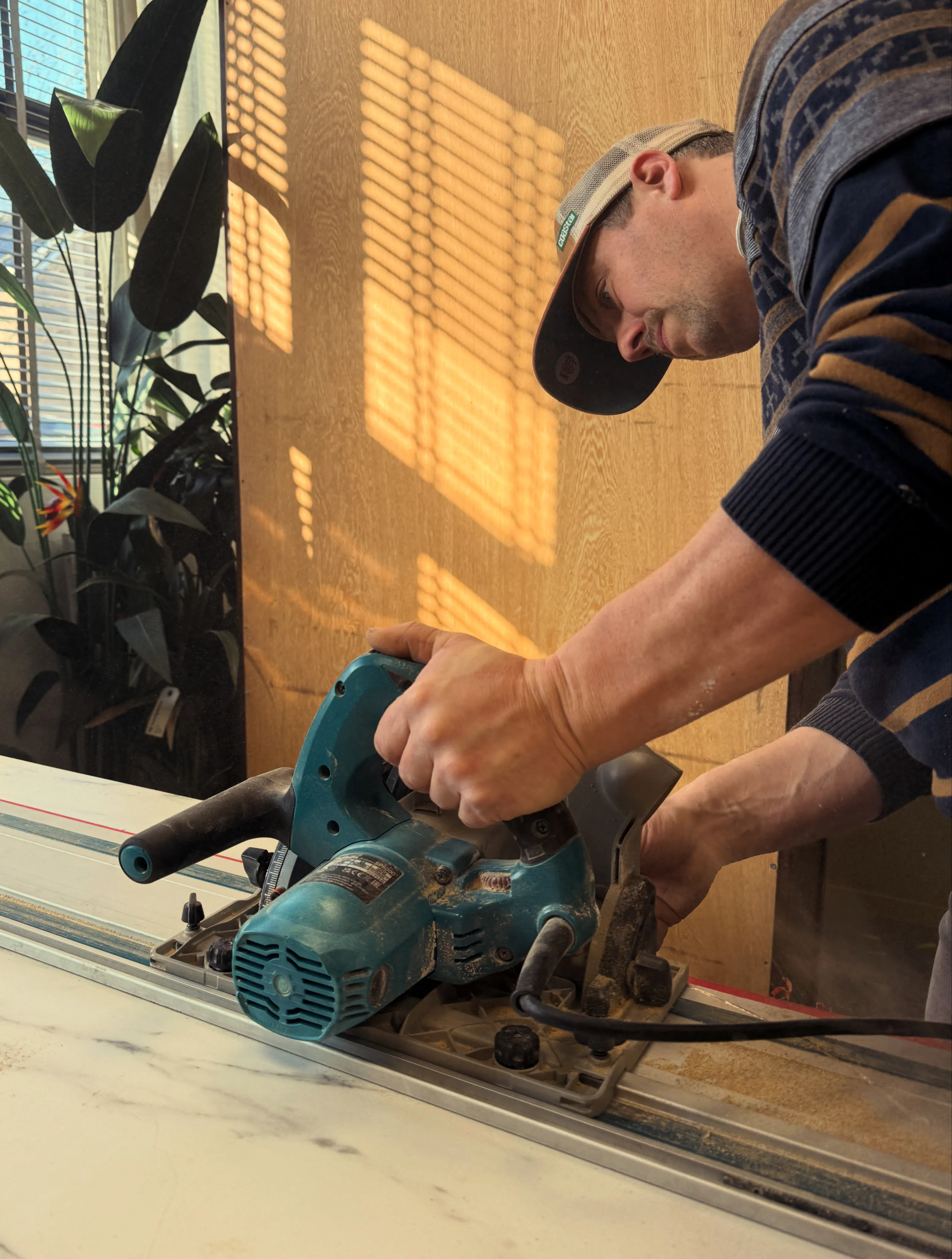 Thijs aan het werk — hands-on productie